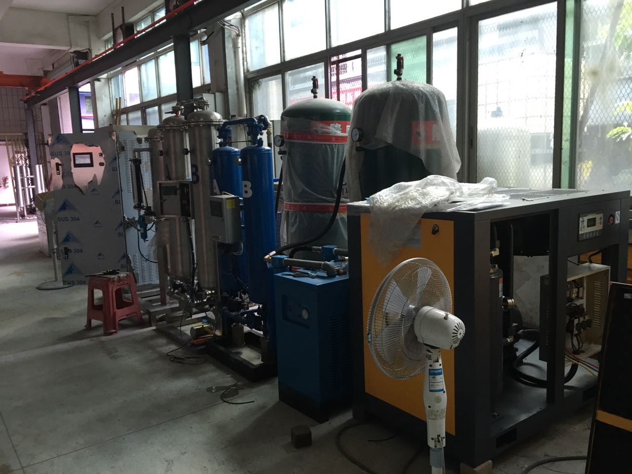 1KG臭氧發生器.jpg